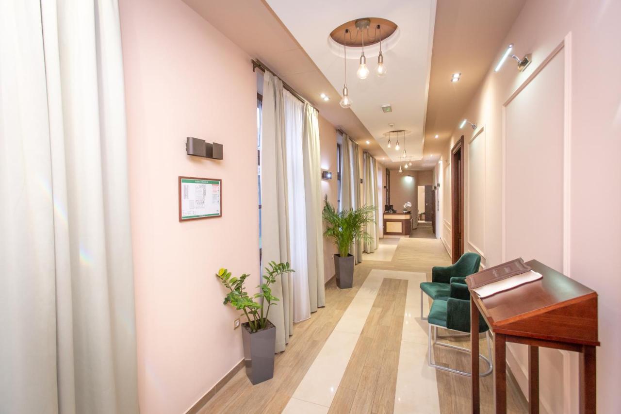 Harizma 013 Aparthotel Kovin Ngoại thất bức ảnh